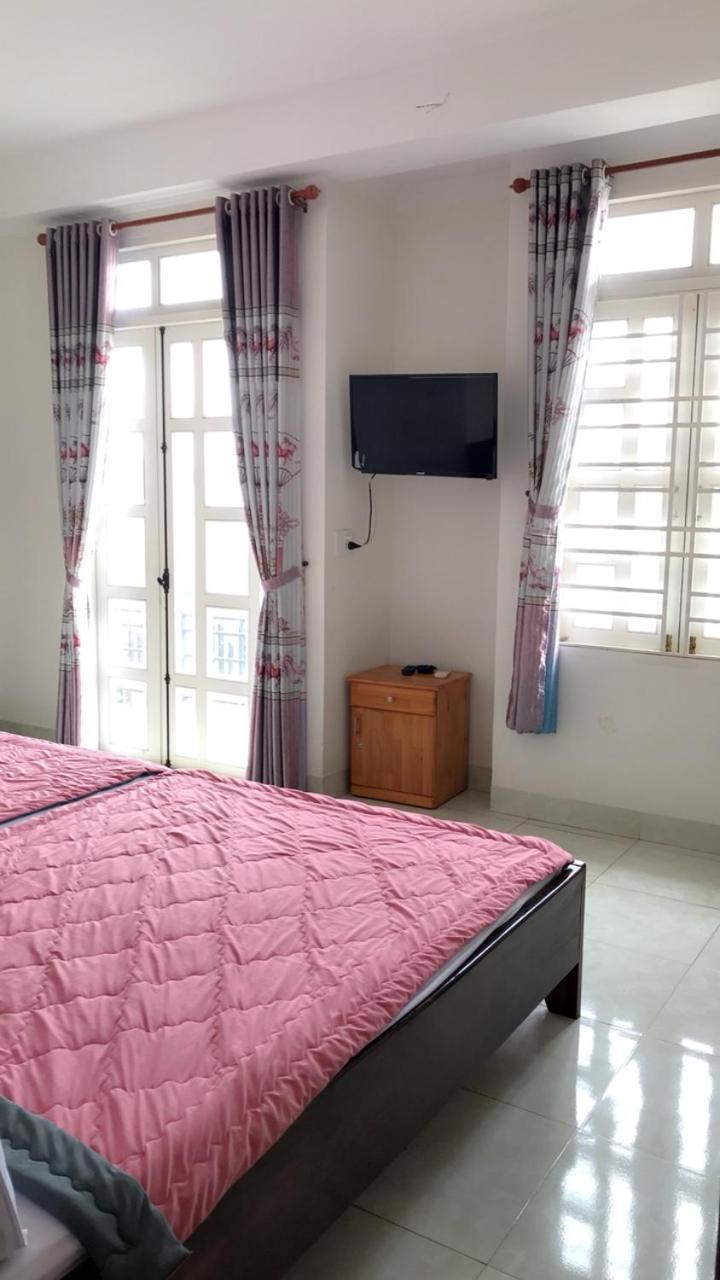 Nha Nghi Hoang Hoa Hotel Buon Ma Thuot Kültér fotó