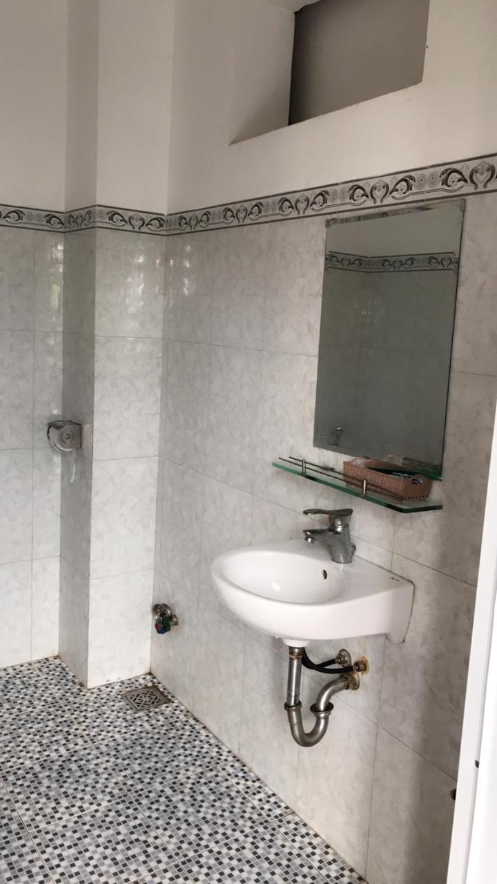 Nha Nghi Hoang Hoa Hotel Buon Ma Thuot Kültér fotó